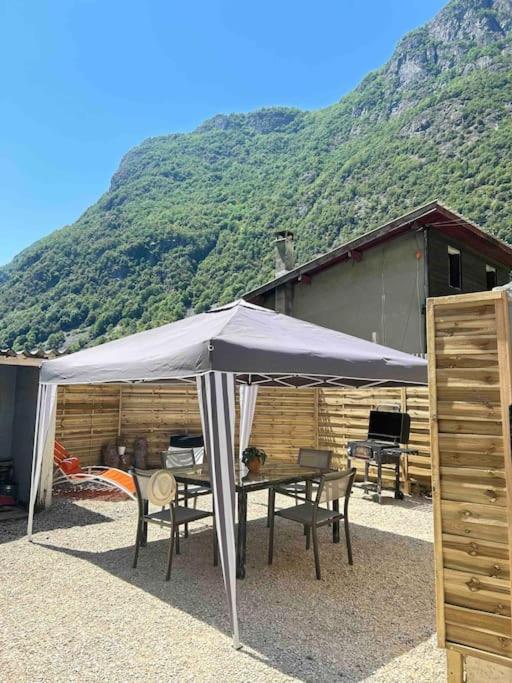 Charmante Maison De Montagne Pour 8 Personnes Livet-et-Gavet Экстерьер фото